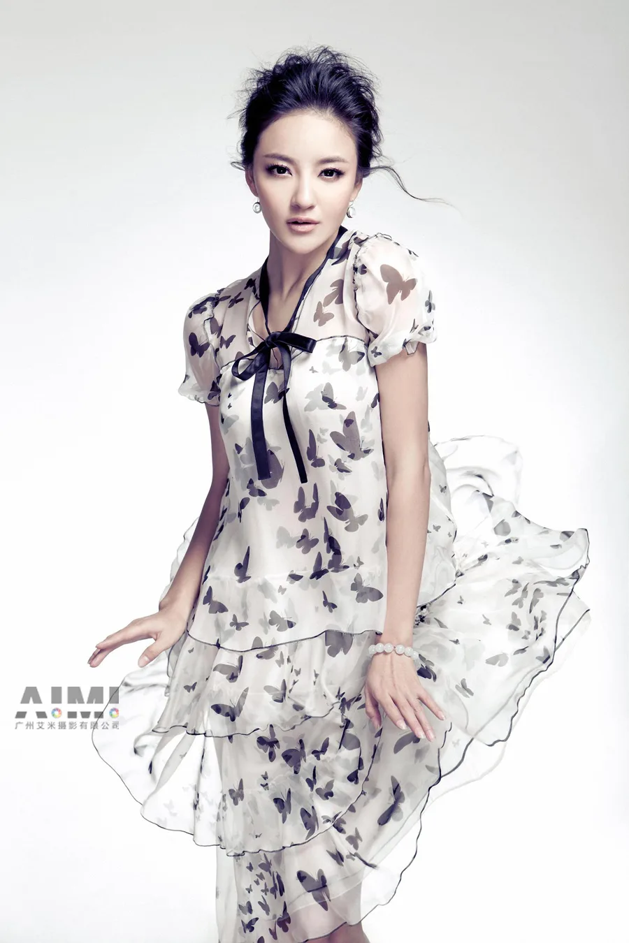 Women's Apparel ghost mannequin photography