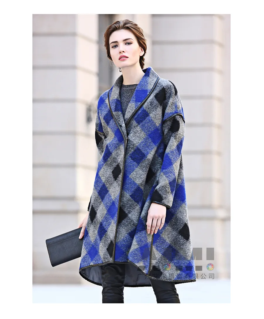 e-commerce Custom Womenswear on-model photography
