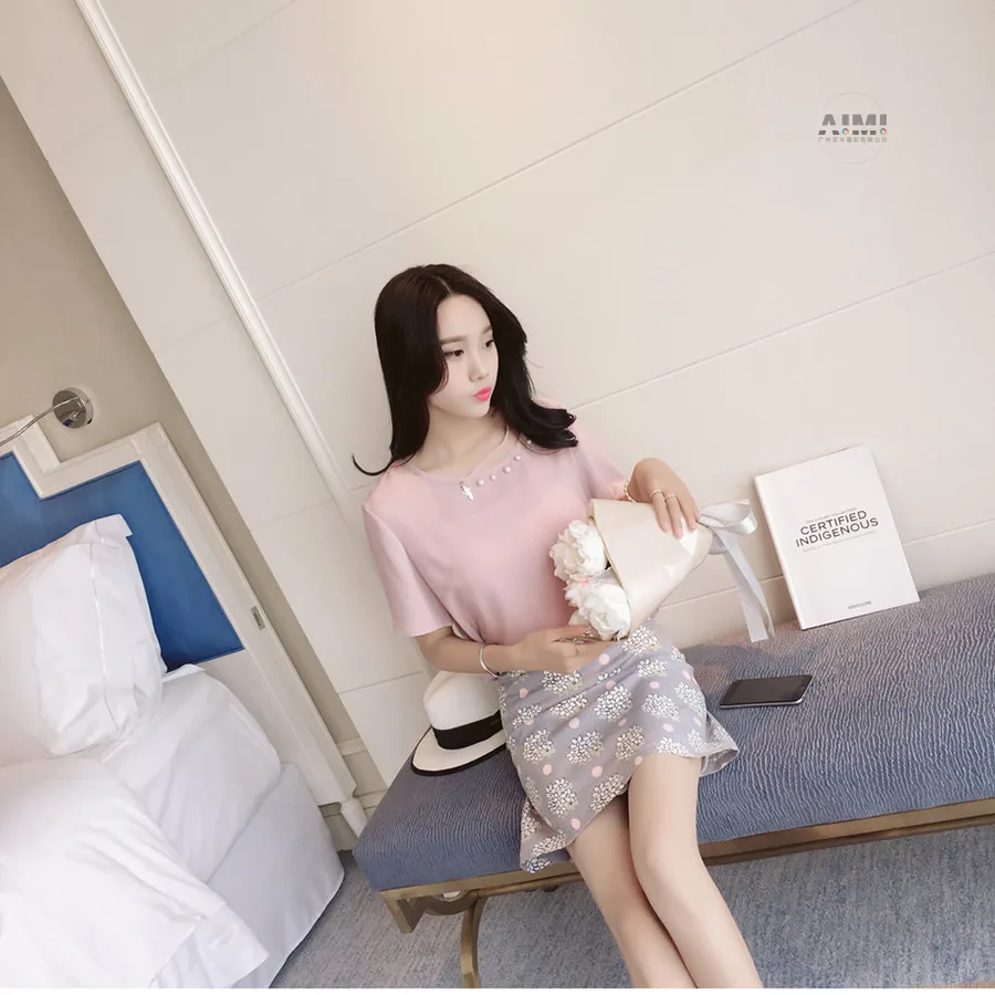 Hotel Style Womenswear Model flat-lay photography