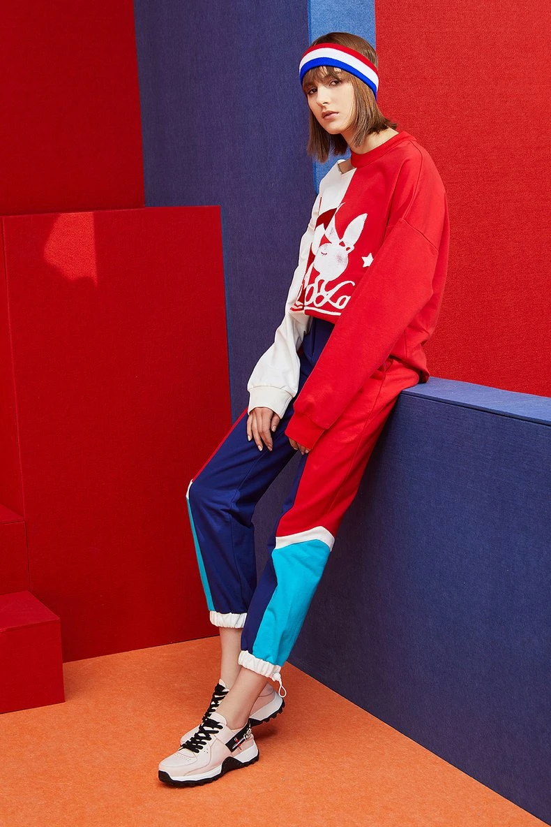 Creative Womenswear Scene Photography