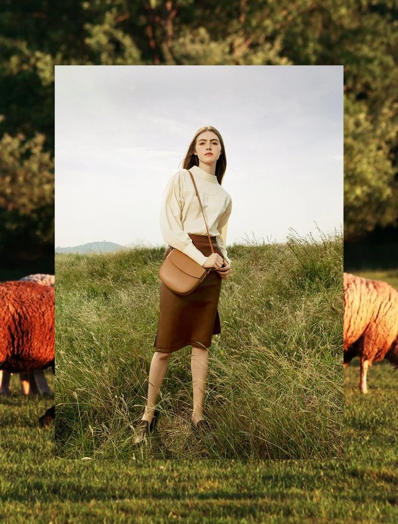 Trendy Womenswear Outdoor Model on-model photography