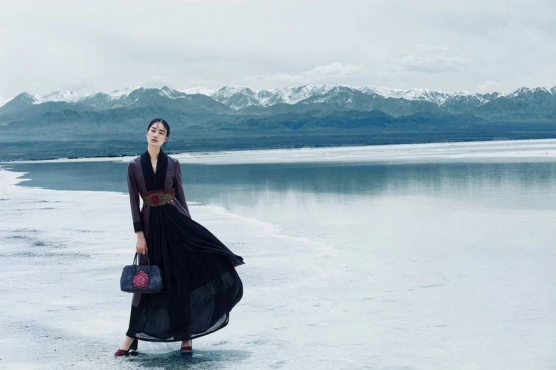 Women's Outdoor Fashion creative photography