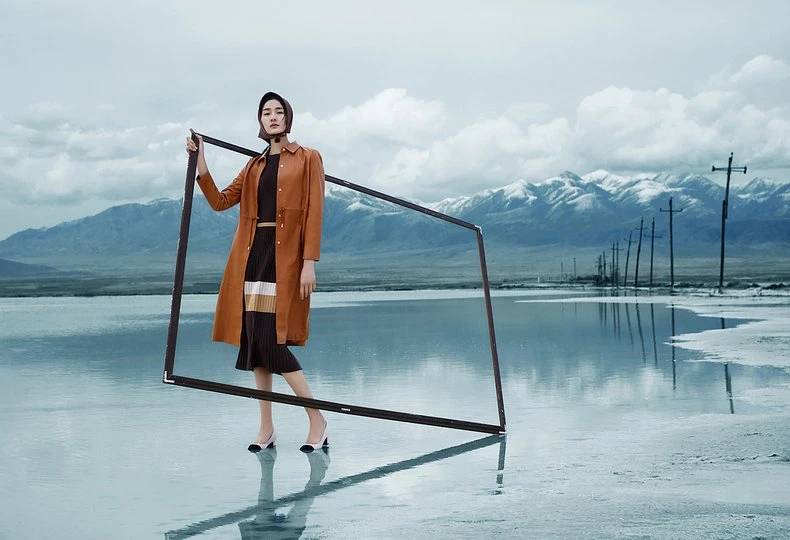 Women's Outdoor Fashion ghost mannequin photography