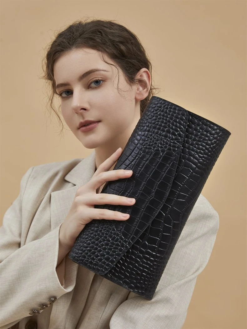 Women's Handbag lifestyle photography