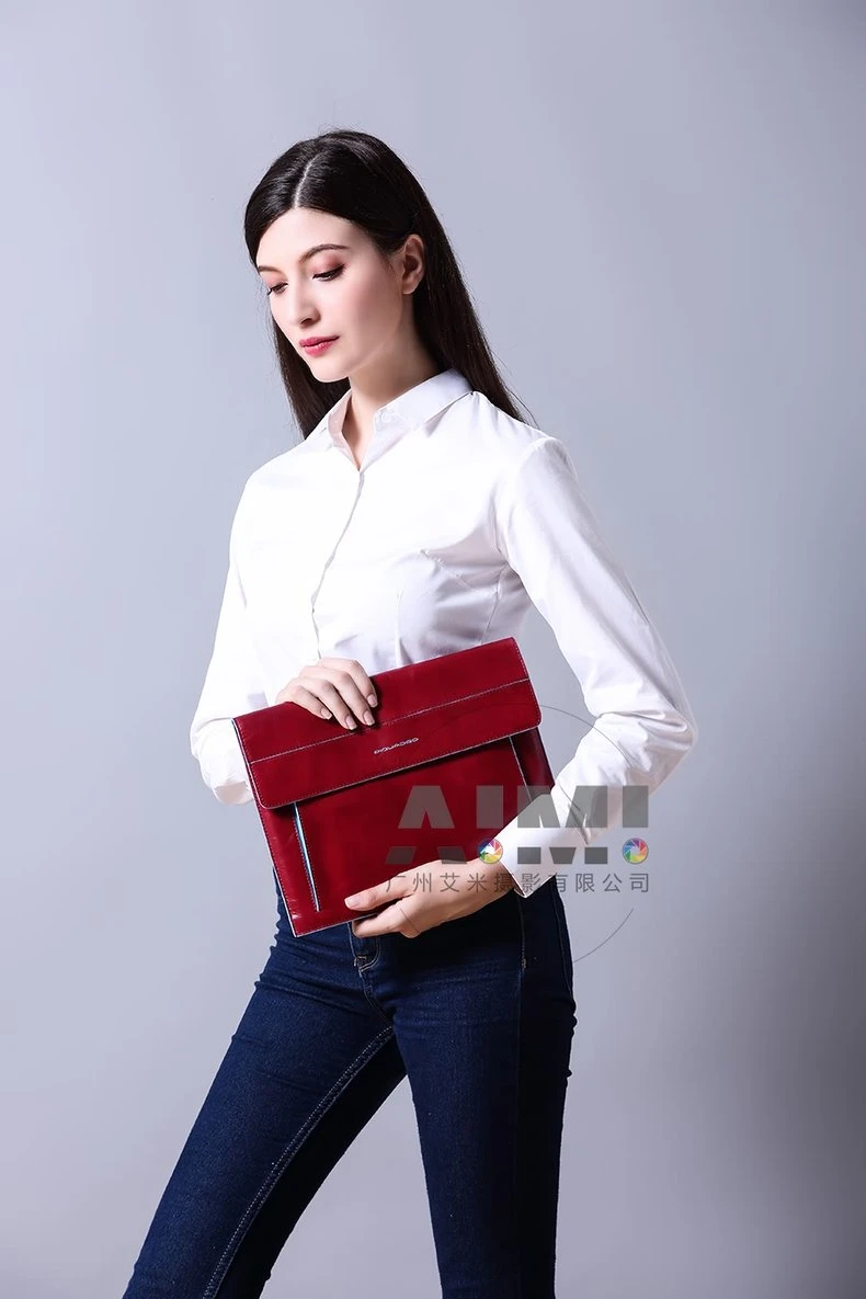 Bag commercial shooting effect Professional bag model shooting Guangzhou commercial photography comp structured form photography
