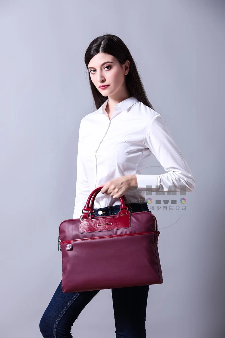 Bag commercial shooting effect Professional bag model shooting Guangzhou commercial photography comp detail shot photography