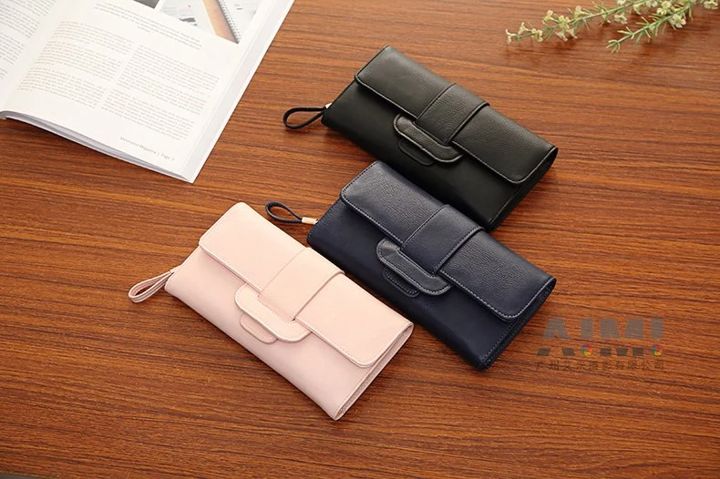 Wallet product photography hand touch bag photography service Guangzhou bag shooting company flat-lay photography