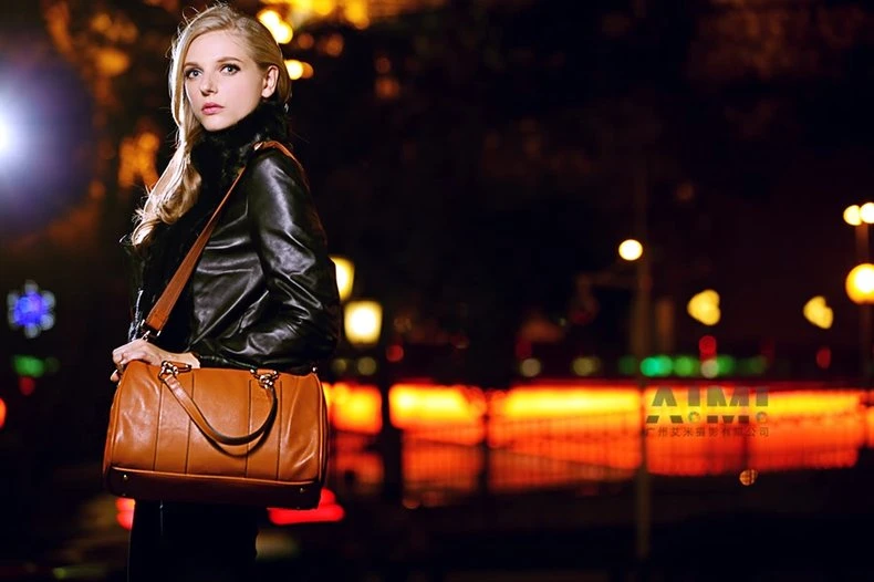 E-commerce bag creative photography professional modeling photography bag album custom shooting detail shot photography