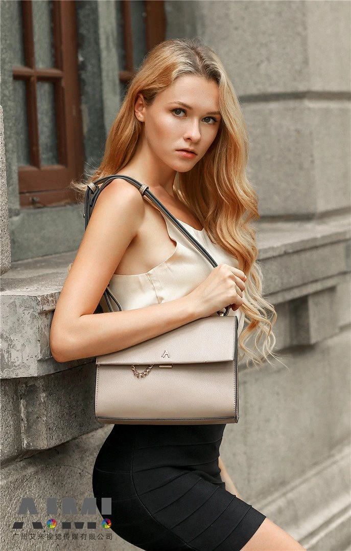 Guangzhou handbags shooting company Professional ladies bag modeling photography Luggage lifestyle photography
