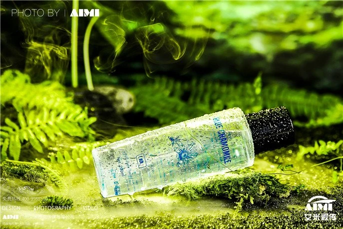 Commercial brand skincare shooting Cosmetic hanging shooting effect Guangzhou photography company texture close-up photography
