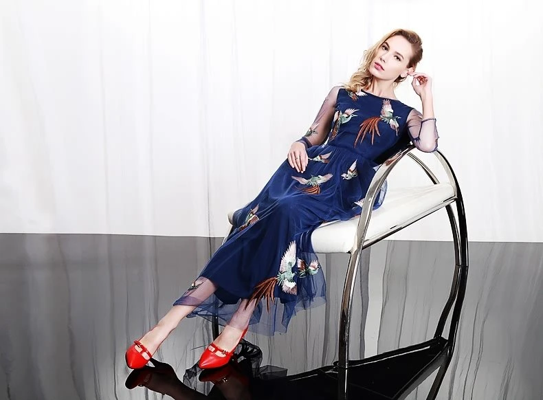 High-end brand leather ladies shoes photography ladies shoes brand advertising campaign white background photography