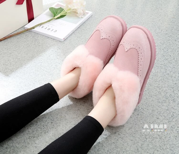 Guangzhou Ladies Shoes Photography Professional Foot Model Creative Photography e-commerce Ladies multi-angle photography