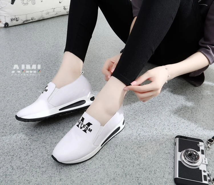 Guangzhou Ladies Shoes Photography Professional Foot Model Creative Photography e-commerce Ladies lifestyle photography