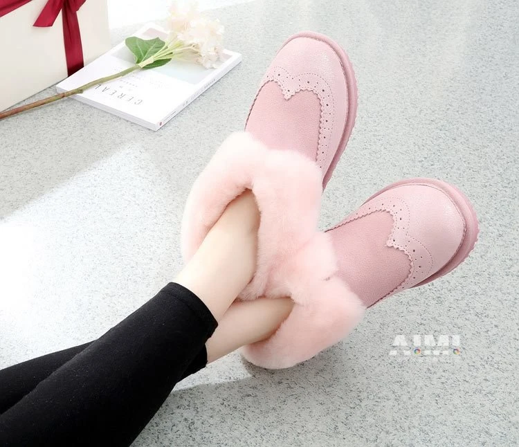 Guangzhou Ladies Shoes Photography Professional Foot Model Creative Photography e-commerce Ladies multi-angle photography