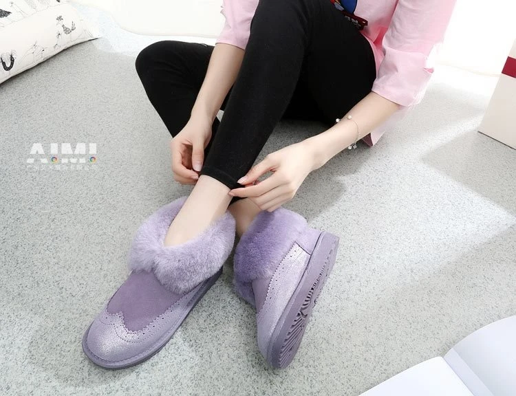 Guangzhou Ladies Shoes Photography Professional Foot Model Creative Photography e-commerce Ladies white background photography