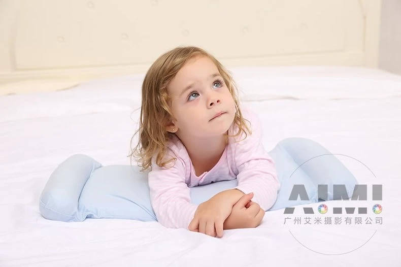 Pillow shooting Pillow advertising creative shooting Professional model display shooting creative photography