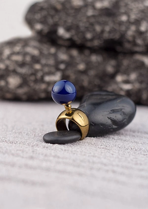 Guangzhou fashion jewelry accessories shooting Professional jewelry model product photography displa lifestyle photography