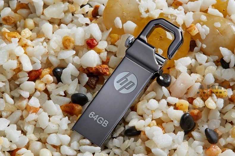 USB flash drive shooting HD detail close-up shooting E-commerce photography company studio photography