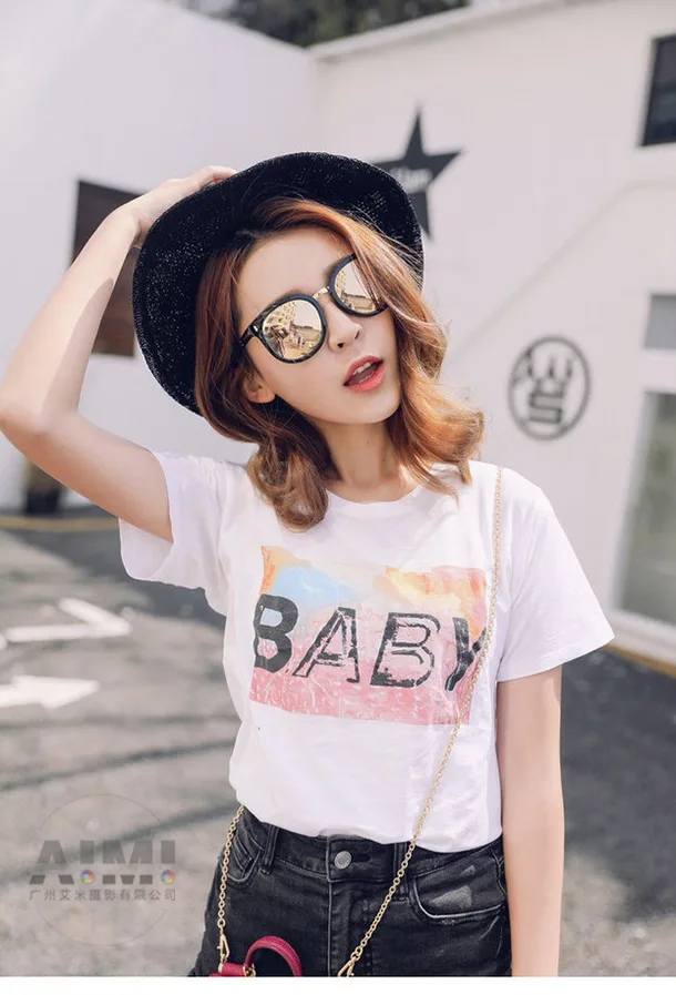 e-commerce Womenswear Model on-model photography